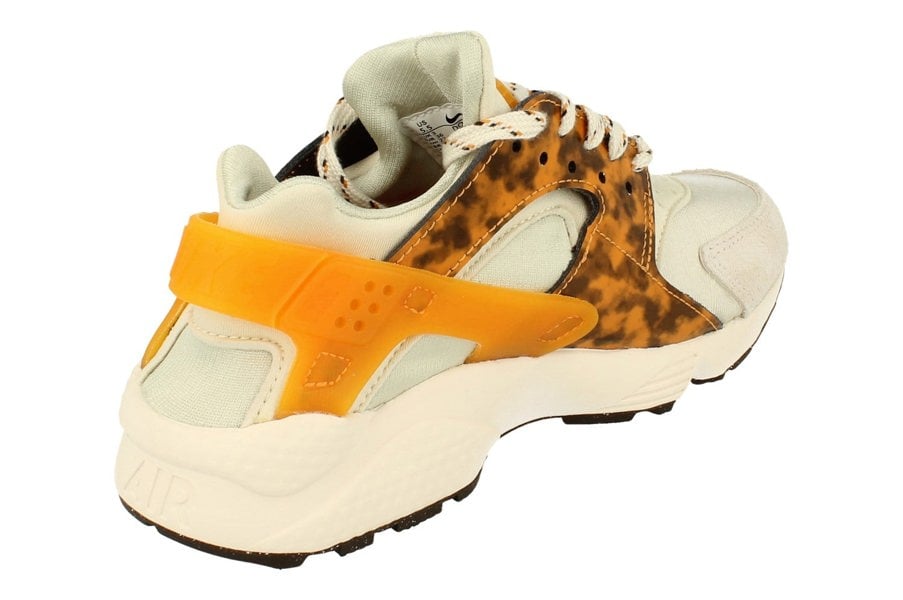 Nike Air Huarache Womens Dq9317  001 - Phantom Light Curry 001 - Photo 2