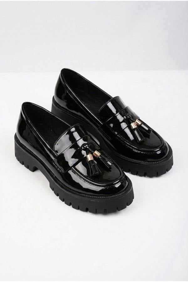 Mia Womens Chunky Patent Tassel Loafers - BLACK