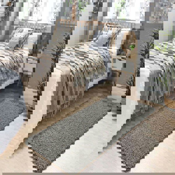 The Rugs Quality Tufted Washable Rug - Stylish Plain Design