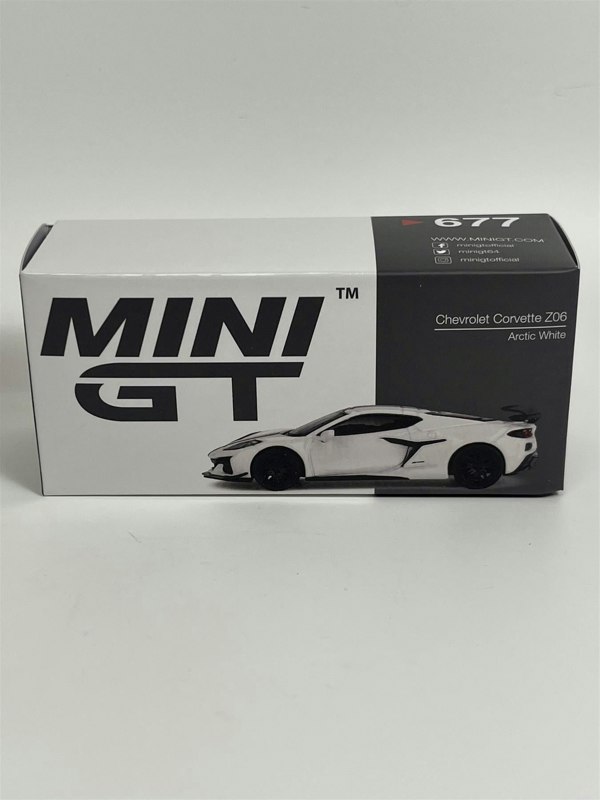 Mini GT Chevrolet Corvette Z06 2023 Arctic White RHD 1:64 Scale Mini GT MGT00677R