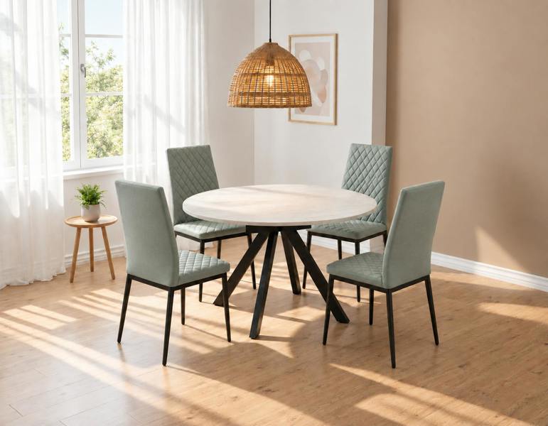 Outdoor Living Harley Extendable Dining Table with 4 Emily Chairs