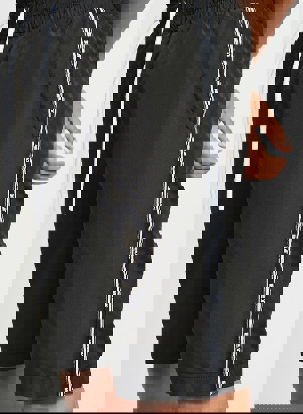 Beat Boyz Club Wave Shorts - Black