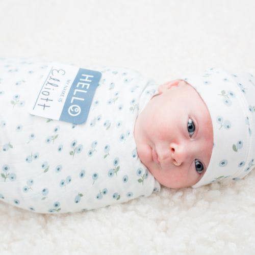 Lulujo - Hello World Bamboo Hat and Swaddle Gift Set - Blueberries