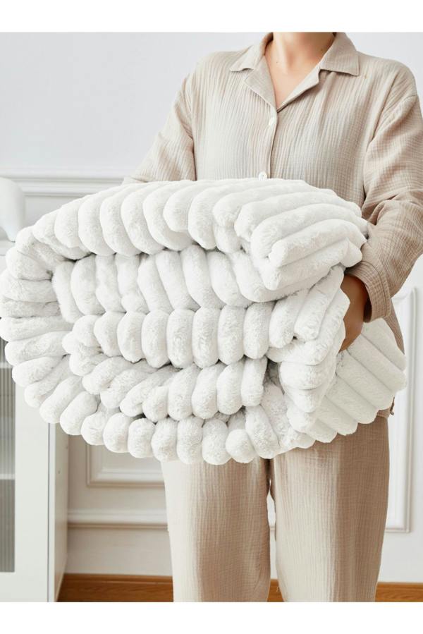 Ezysleep Super Soft Luxury Faux Fur Stripe Throw