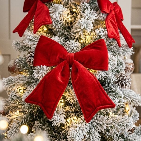Garden Greatness Classic Velvet Bow Christmas Decoration