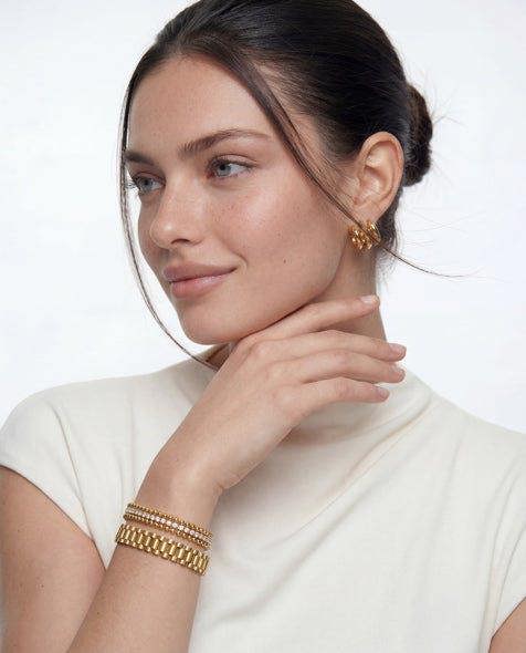Elk & Bloom Chunky Triple Hoop Wave 14K Gold Studs