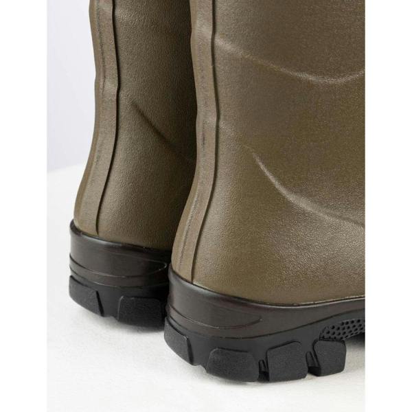 Reinforced heel and tread detail on the Light Khaki Rydale Lisset wellingtons