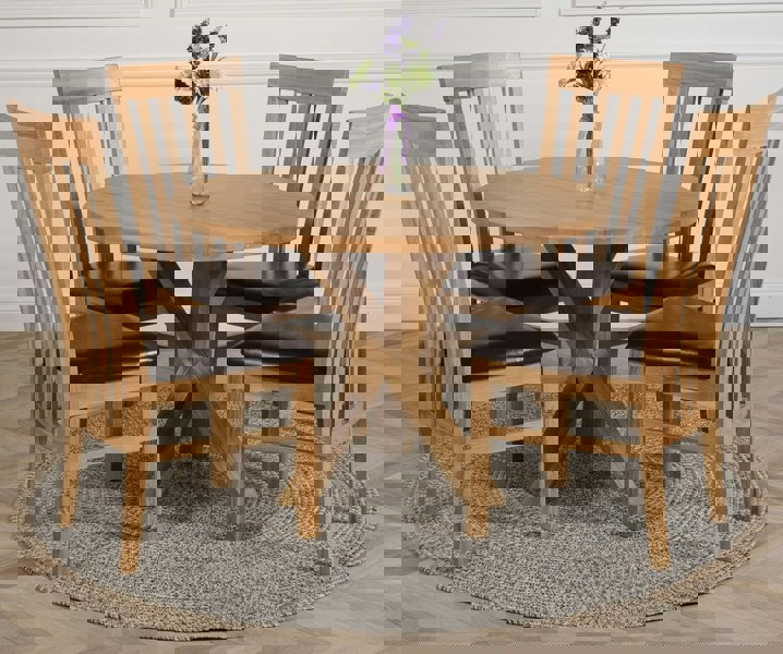That's Furniture Oregon Round Oak Dining Table with 4 Harvard Oak Chairs