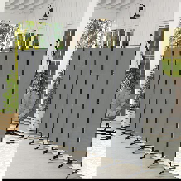 Outdoor Privacy Screen