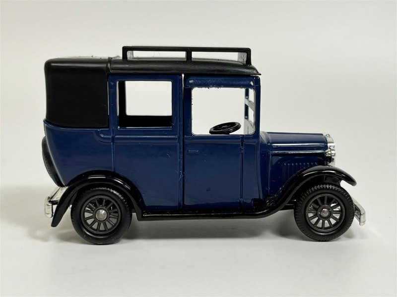 MCSlots Austin Taxi Blue 1933 Days Gone Lledo 47001D B2