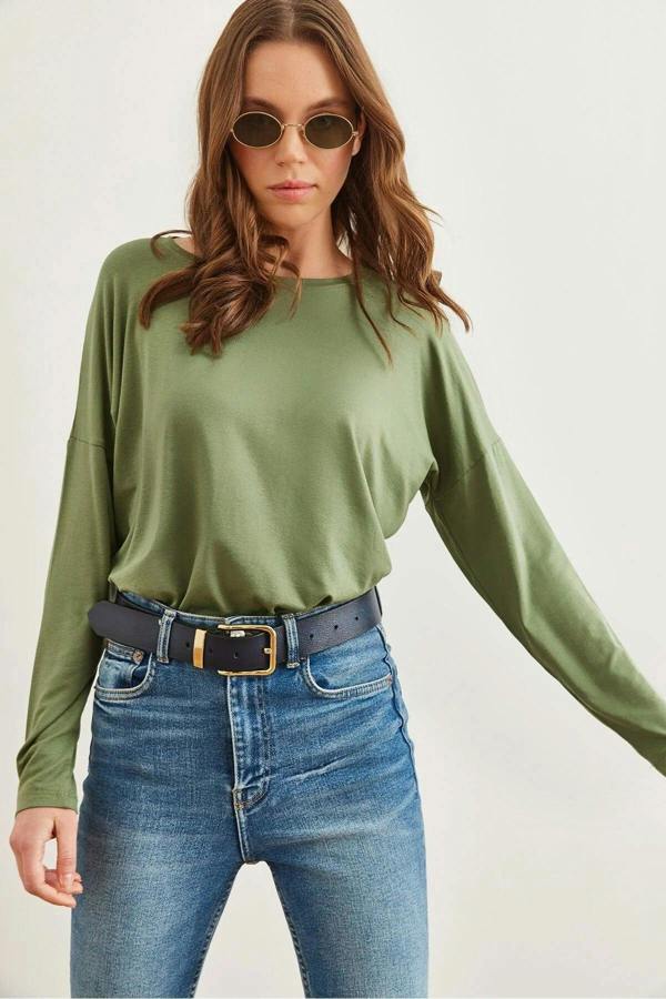 Hoxton Gal Crew Neck Draped Batwing Viscose Blouse