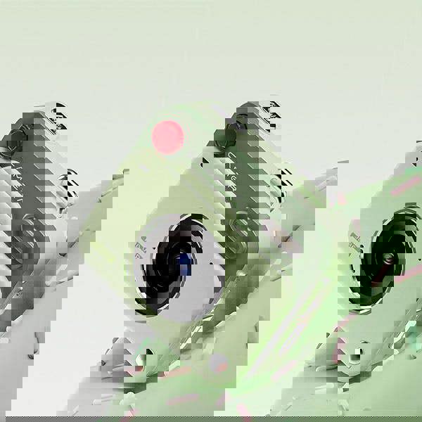 Leaper Vintage Pendant Mini CCD Digital Camera