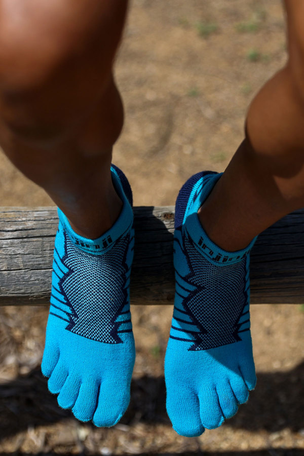 Injinji Men's Mid-Weight Ultra-Run No-Show Toe Socks (INJ-ULTRA-NS)