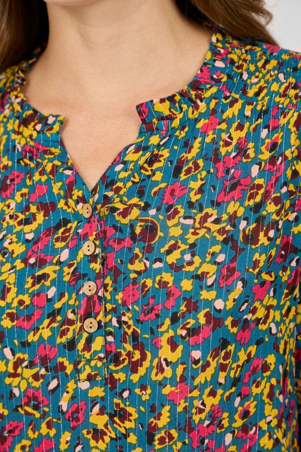 Mudflower Floral Printed Button-Up Blouse with Ruffle Detailing