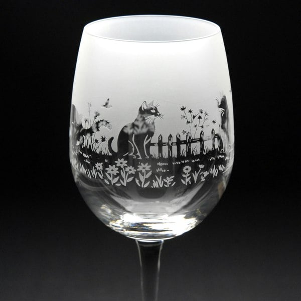 Glyptic Glass Art Meadow Cats Crystal Wine Glass - Hand Etched/Engraved Gift