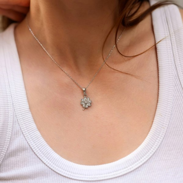 Spero London Four Leaf Clover Sterling Silver Necklace