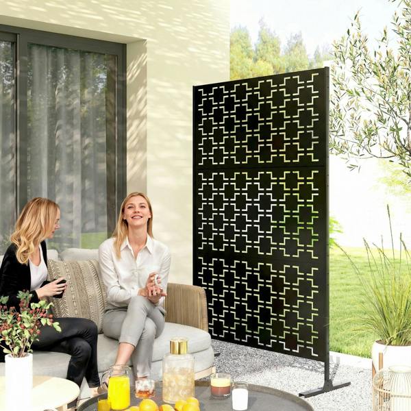 Outdoor Privacy Screen