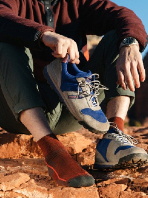 Darn Tough 1959 Men's Hiker Quarter Midweight Hiking Socks