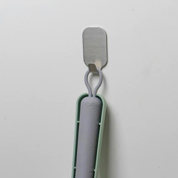 JVL Rubber Dust Pan And Brush - Green