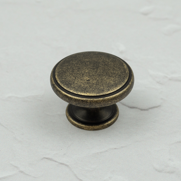 Handle & Home Antique Brass Cup Handle and Coordinating Knob