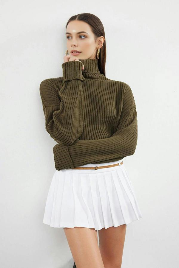 WOVCOR Crop Basic Knit Sweater