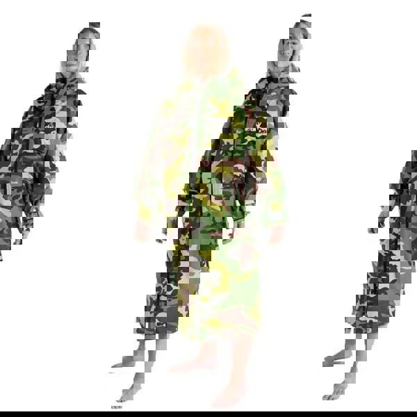 Dryrobe Advance Long camo print fleece robe with hood, synthetic lambswool lining