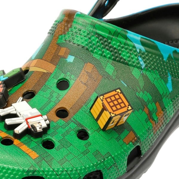 Crocs Europe - 210829-90H Minecraft Classic Clog - Multi