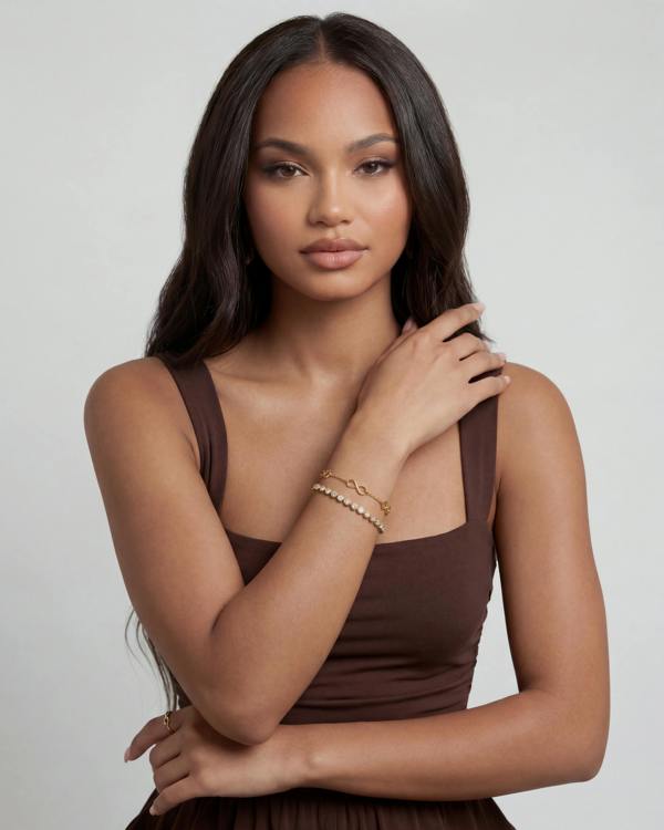 Elk & Bloom 14K Gold Infinity Loop Chain Bracelet