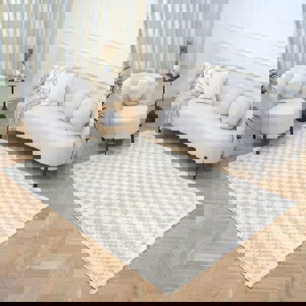 Moodi Shaggy Cream Rug, soft & fluffy pile, tartan design | THE RUGS