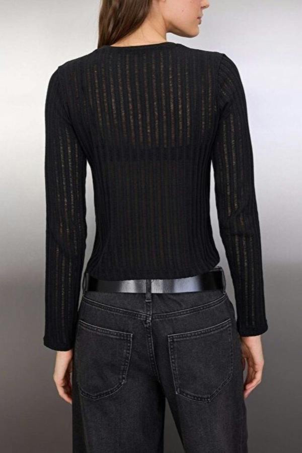 WOVCOR Transparent Crew Neck Knit Blouse
