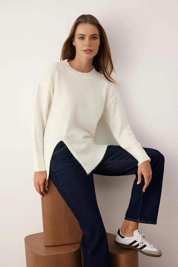 WOVCOR Soft Textured Knit Sweater with Slit Detail