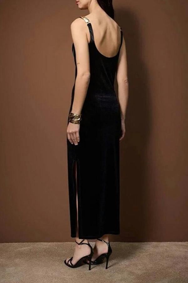 WOVCOR Knitted Velvet Maxi Unlined Dress with Accessory Details