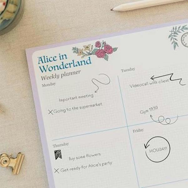 Disney Alice in Wonderland A4 Weekly Planner Notepad