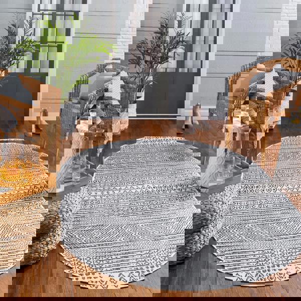 Livabliss Eagean-Geometric Black White In- & Outdoor Rug