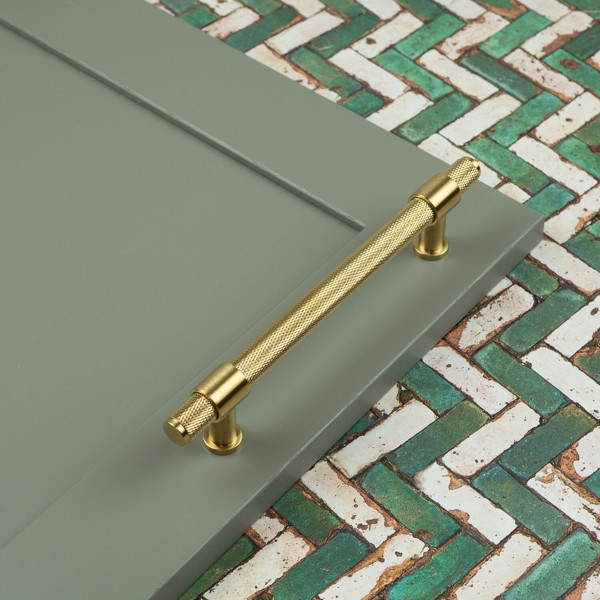 Handle & Home Satin Brass Knurled Handles with Clasp Detailing - 160mm Handle