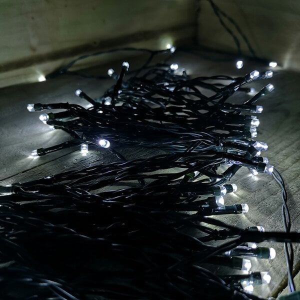 Samuel Alexander 100 LED 10m Premier Christmas Indoor Outdoor Multi Function Battery Operated String Lights with Timer in Cool White