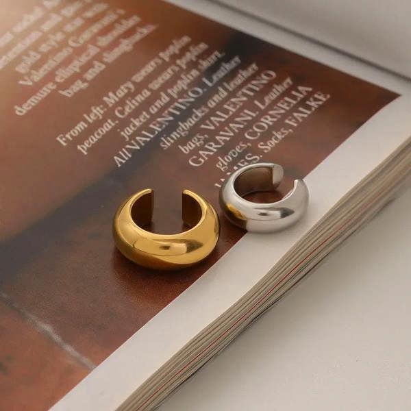 Elk & Bloom 14k Gold Huggie Hoop Ear Cuff