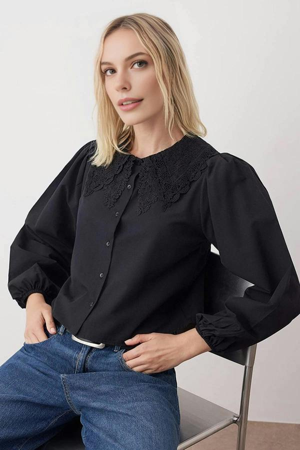 WOVCOR Crop Shirt with Guipure Collar Detail