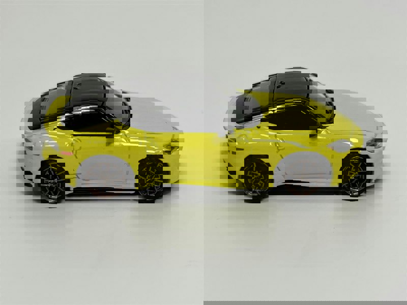 Mini GT Nissan Fairlady Z Proto Spec Ikazuchi Yellow LHD 1:64 Scale MGT00415L