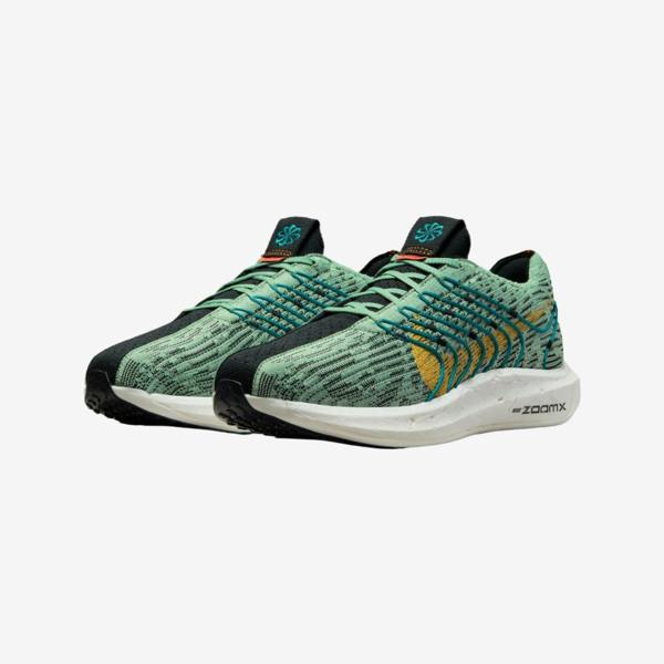 Nike DZ4850-300 Sneakers   in  Black