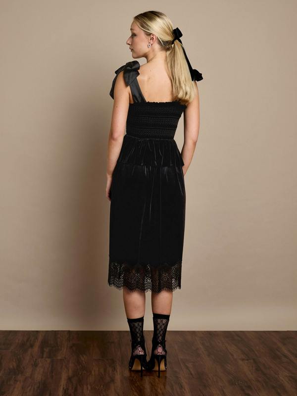 GWD Cece Black Velvet Midi Dress