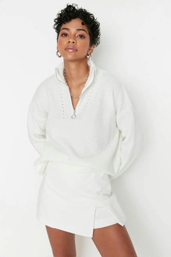 Hoxton Gal Soft-Textured Zip-Up Knit Sweater