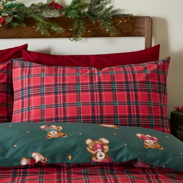 Catherine Lansfield Christmas Tartan Teddy Bear Reversible Duvet Cover Set Green