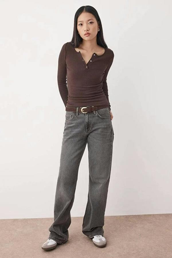Hoxton Gal Mélange Ribbed Stretch Knit Blouse with Snap Buttons – Fitted