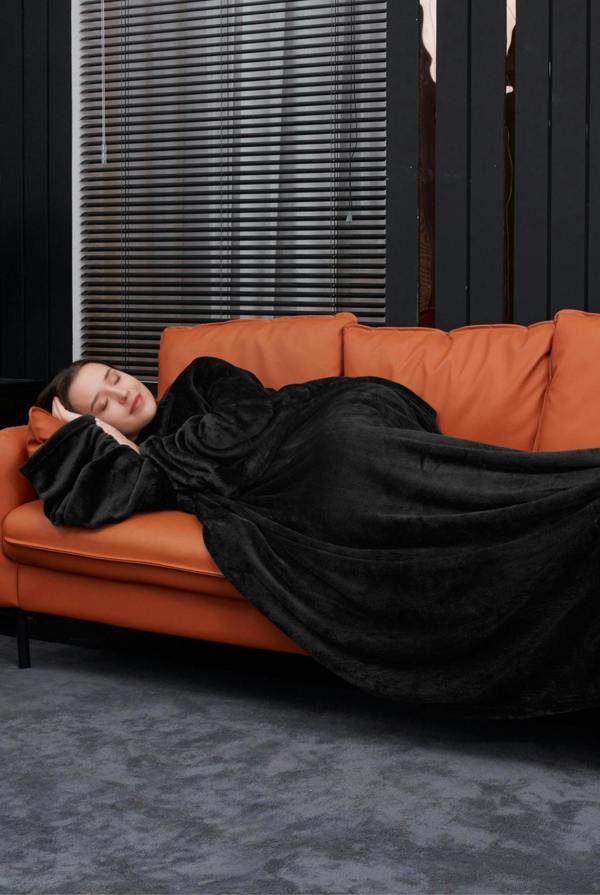 Ezysleep Wearable Lounge Blanket