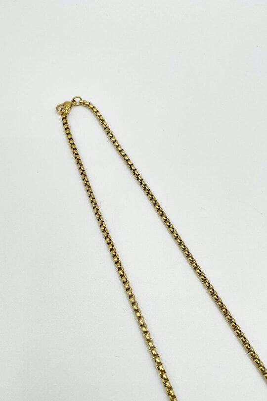 SVNX Cross Pendant Necklace In Gold