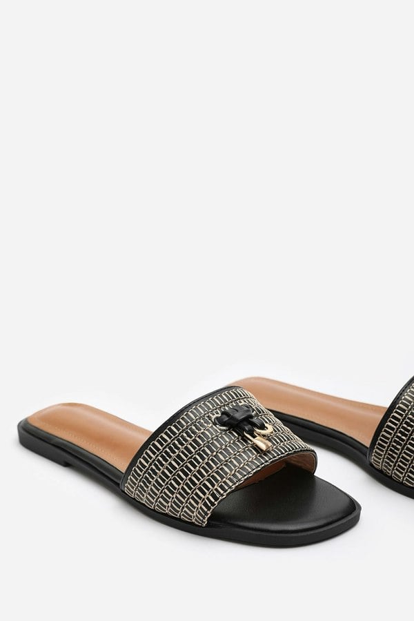 Where's That From Frankii Strap Sandal With Front Straw Strap Lock Detail in Black
