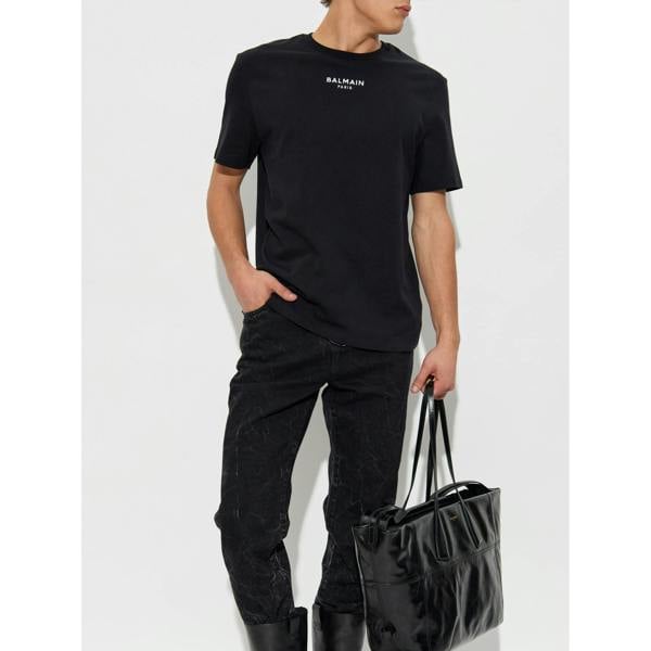 Balmain Small Embroidered Logo T-Shirt   in  Black