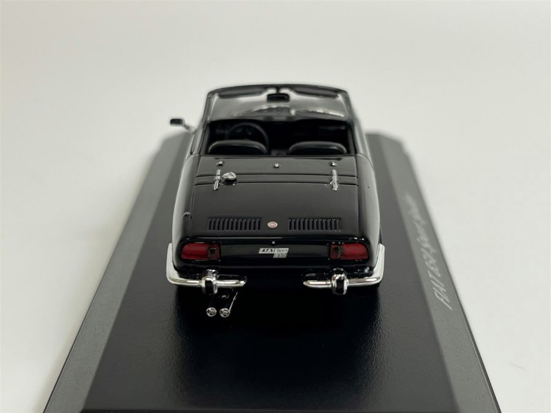 Maxichamps Fiat 850 Sport Spider 1968 Black 1:43 Scale Maxichamps 940121231