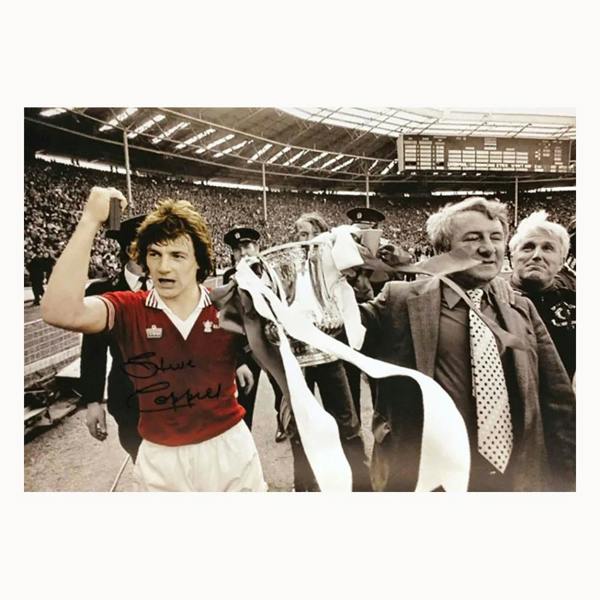 Steve Coppell Signed Manchester United photo — Unframed